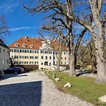 Wohnen Am Wasserschloss Sandizell