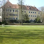 Wohnen Am Wasserschloss Sandizell Vendégház Schrobenhausen