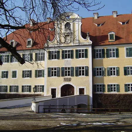 Wohnen Am Wasserschloss Sandizell בית הארחה 3*