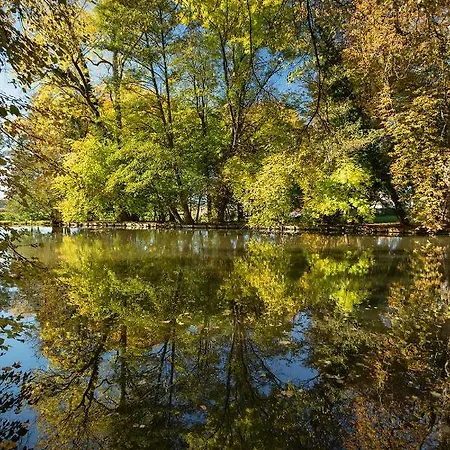בית הארחה Wohnen Am Wasserschloss Sandizell
